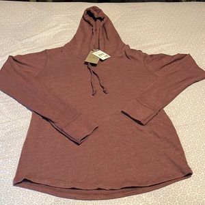 Alternative autumn red hooded lightweight sweater